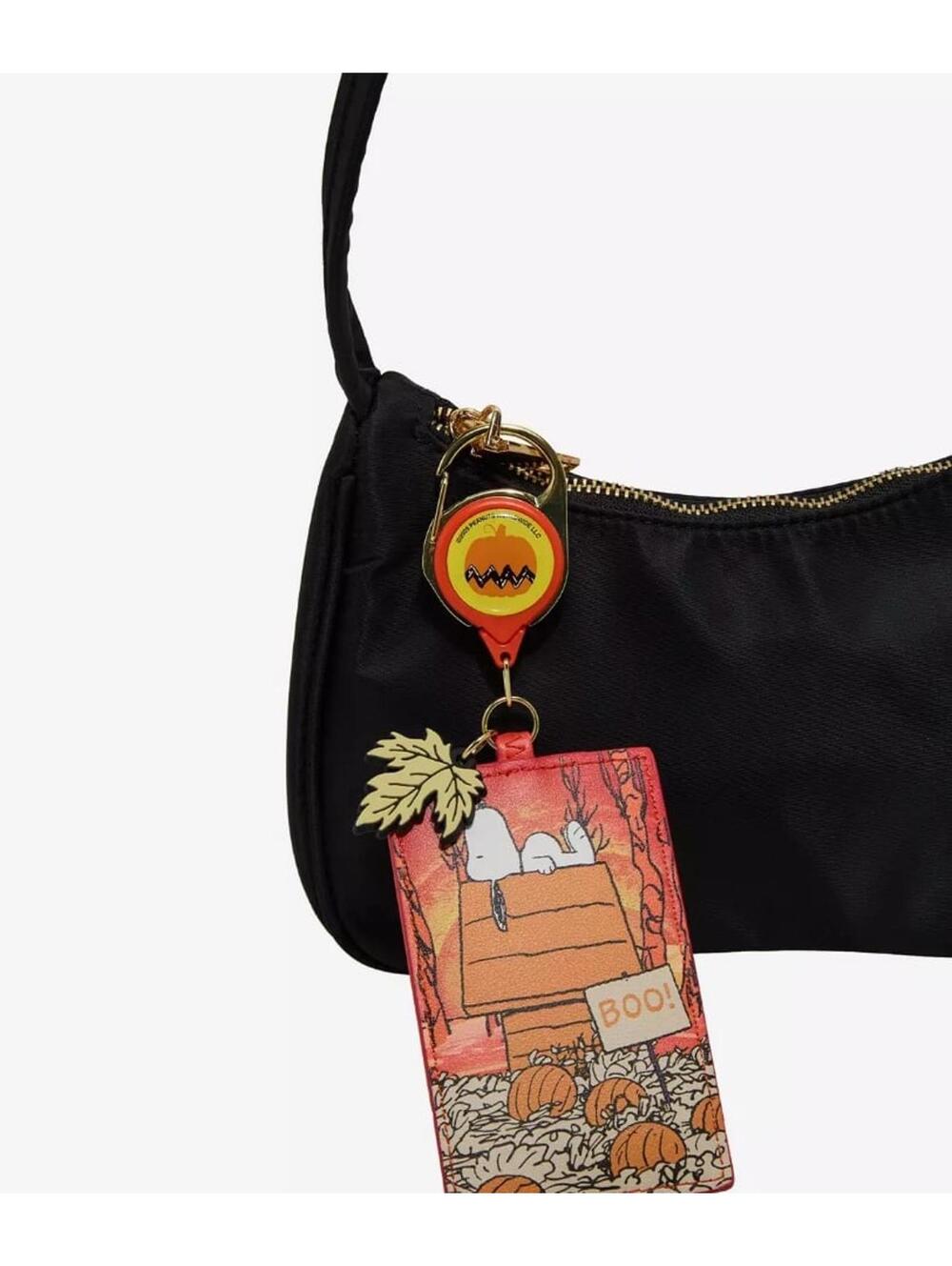 Peanuts Snoopy Pumpkin Patch Retractable Lanyard with Charm - Picture 4 of 4